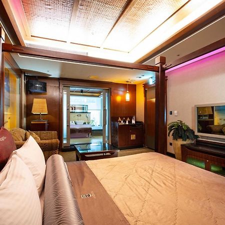 In-Stone Motel Тайбэй Экстерьер фото