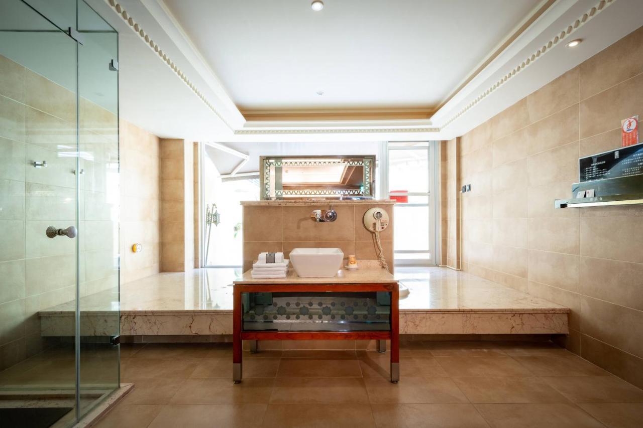 In-Stone Motel Тайбэй Экстерьер фото