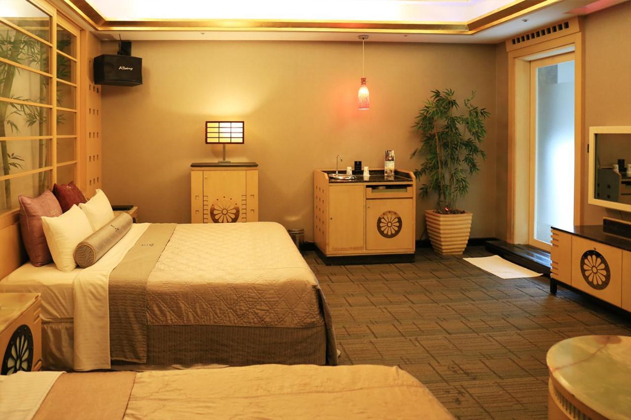 In-Stone Motel Тайбэй Экстерьер фото